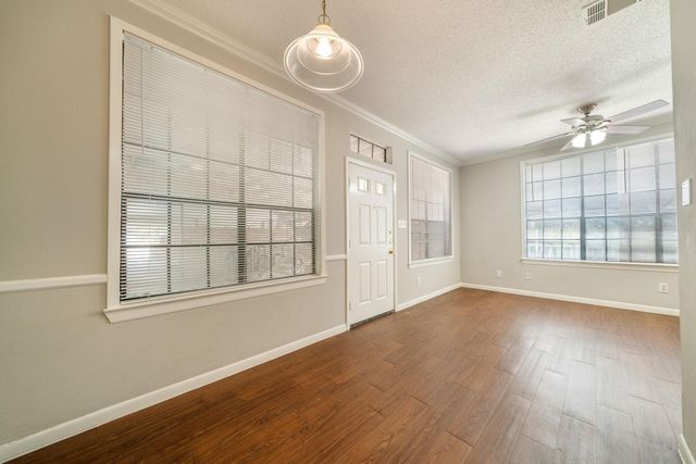 2300 Leon ST 101, Austin, TX 78705