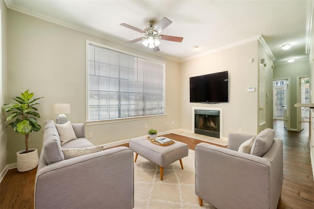 2300 Leon ST 101, Austin, TX 78705
