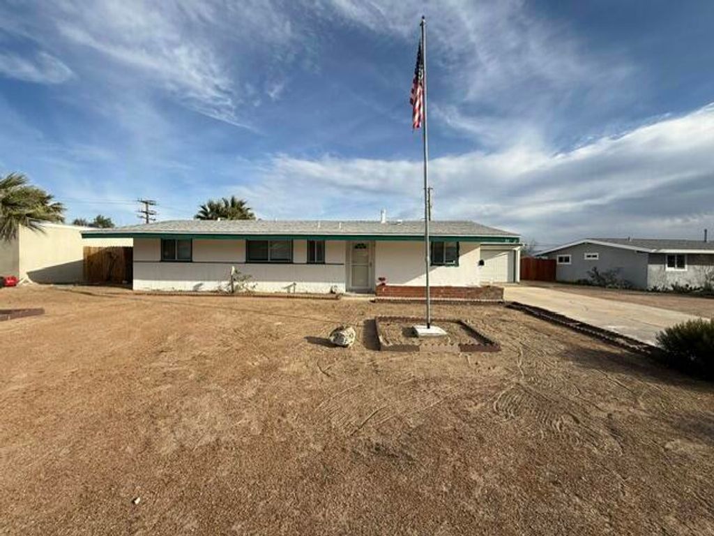 Image 11 of property listing at 84619 11th Street, Trona, CA 93562