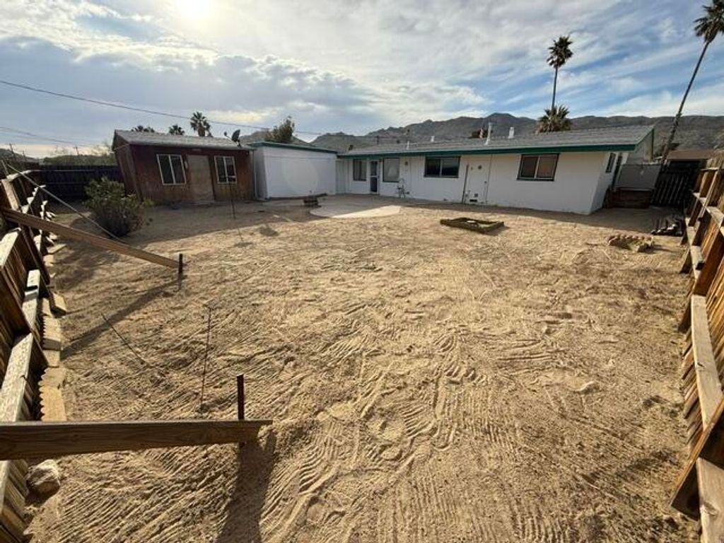Image 20 of property listing at 84619 11th Street, Trona, CA 93562