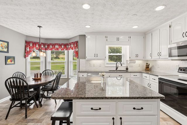 121 Chestnut Hill Drive, Canton, GA 30114