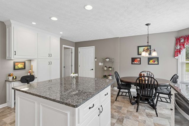 121 Chestnut Hill Drive, Canton, GA 30114