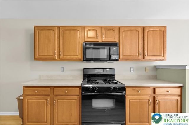6835 Lincoln Drive, Lower Macungie Twp, PA 18062