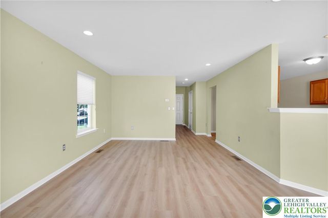 6835 Lincoln Drive, Lower Macungie Twp, PA 18062