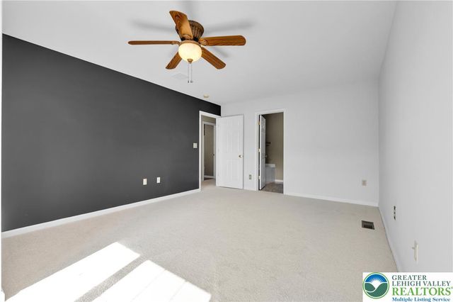 6835 Lincoln Drive, Lower Macungie Twp, PA 18062