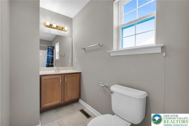 6835 Lincoln Drive, Lower Macungie Twp, PA 18062
