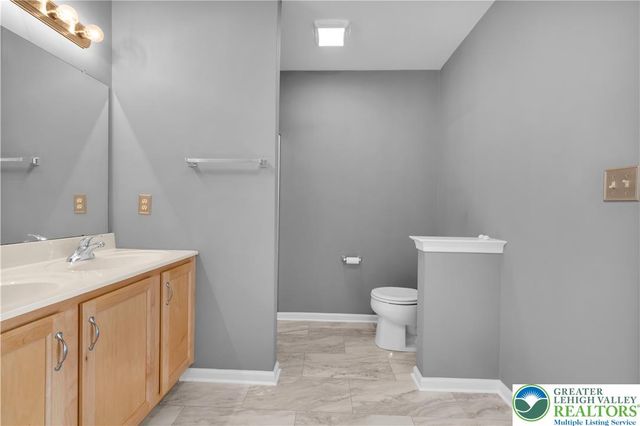 6835 Lincoln Drive, Lower Macungie Twp, PA 18062