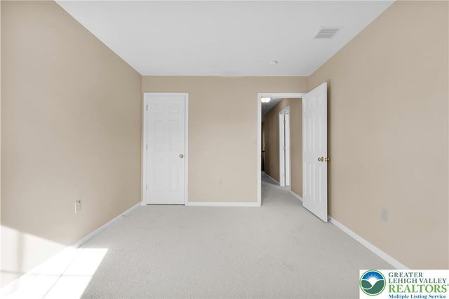 6835 Lincoln Drive, Lower Macungie Twp, PA 18062