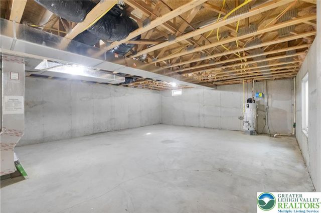 6835 Lincoln Drive, Lower Macungie Twp, PA 18062