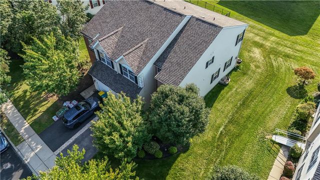 6835 Lincoln Drive, Lower Macungie Twp, PA 18062