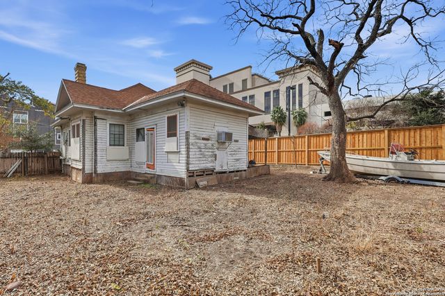 405 Laurel, San Antonio, TX 78212