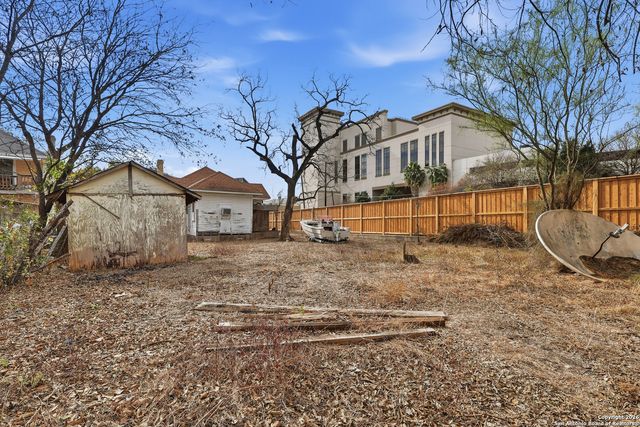 405 Laurel, San Antonio, TX 78212