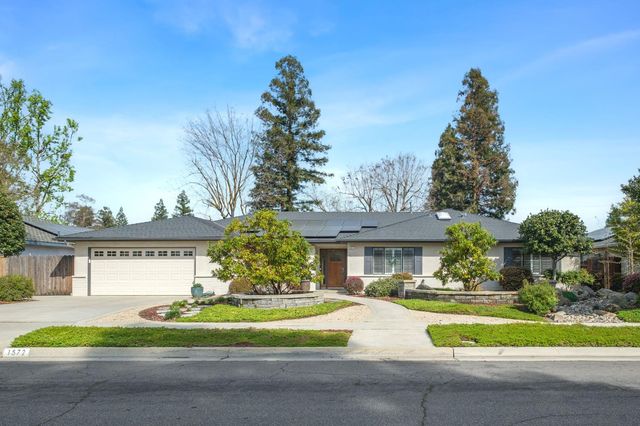 1572 E Decatur Avenue, Fresno, CA 93720