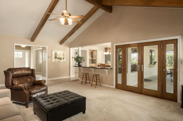 1572 E Decatur Avenue, Fresno, CA 93720