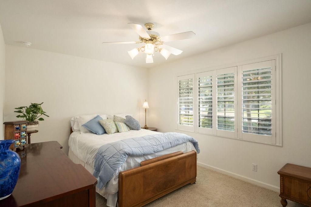 Image 21 of property listing at 1572 E Decatur Avenue, Fresno, CA 93720