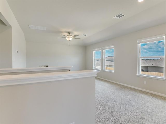 114 Fairmeadow Downs DR, Hutto, TX 78634
