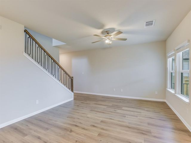 114 Fairmeadow Downs DR, Hutto, TX 78634