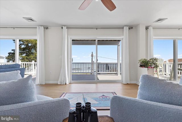 2818 BEACH DR, Huntingtown, MD 20639