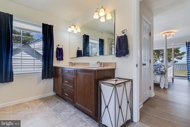 2818 BEACH DR, Huntingtown, MD 20639