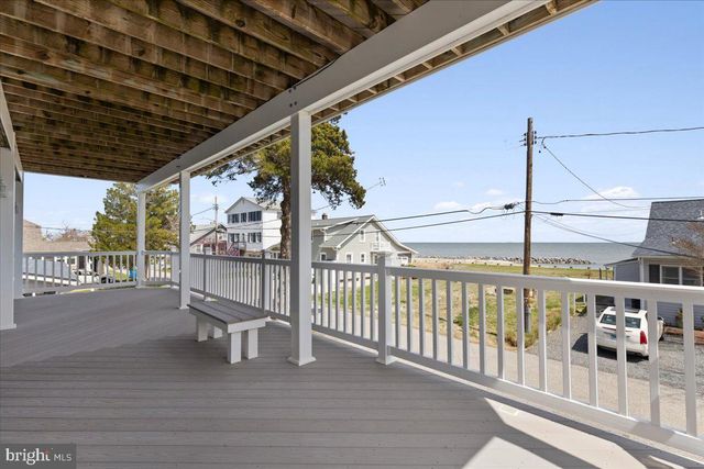 2818 BEACH DR, Huntingtown, MD 20639