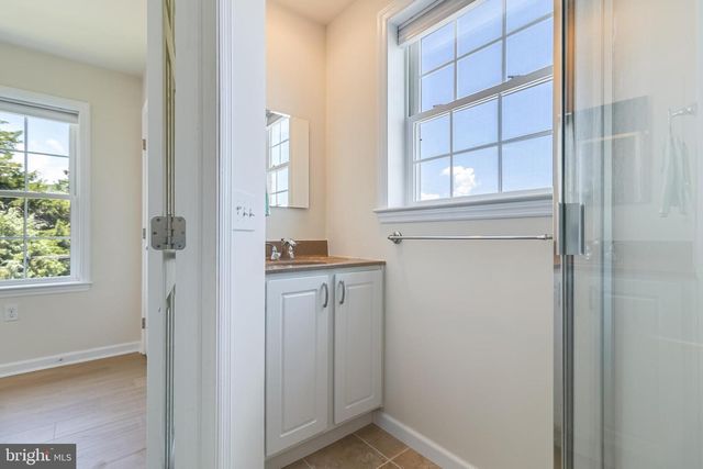 2818 BEACH DR, Huntingtown, MD 20639