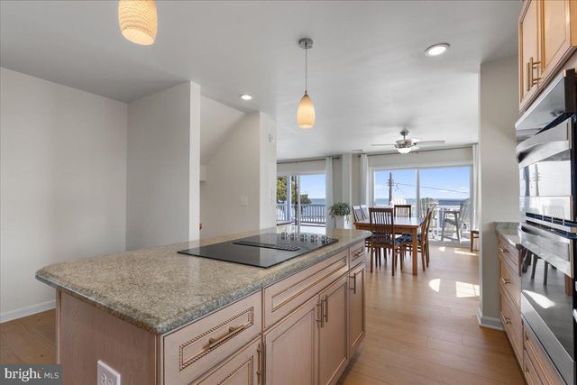 2818 BEACH DR, Huntingtown, MD 20639