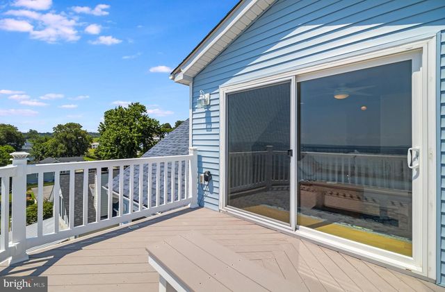 2818 BEACH DR, Huntingtown, MD 20639