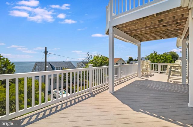 2818 BEACH DR, Huntingtown, MD 20639