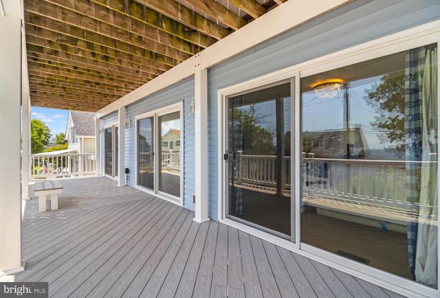 2818 BEACH DR, Huntingtown, MD 20639