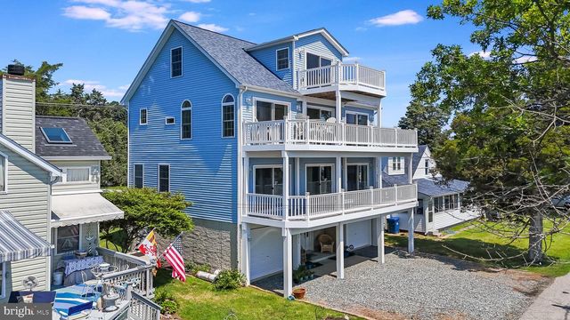 2818 BEACH DR, Huntingtown, MD 20639
