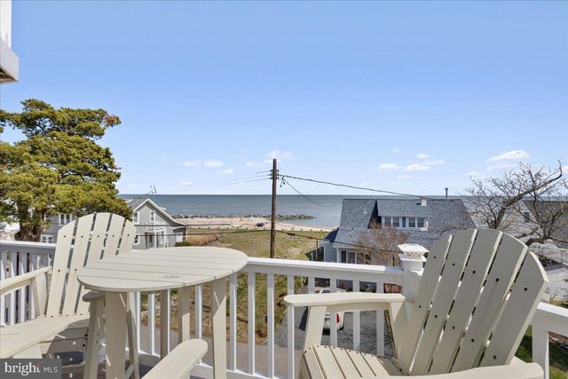 2818 BEACH DR, Huntingtown, MD 20639