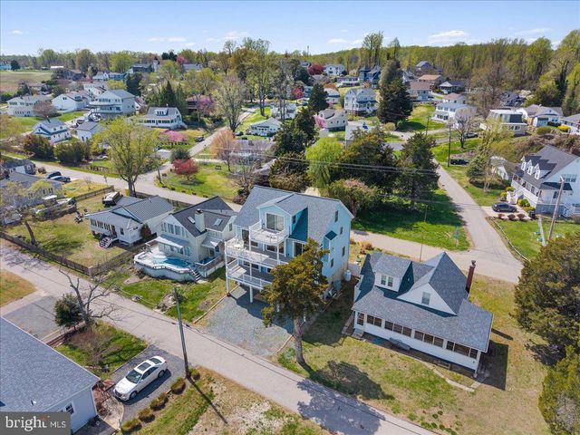 2818 BEACH DR, Huntingtown, MD 20639