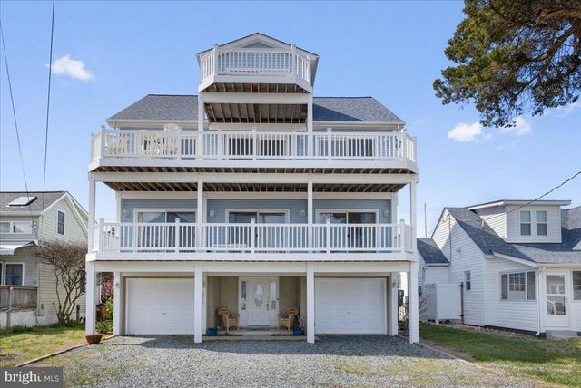 2818 BEACH DR, Huntingtown, MD 20639