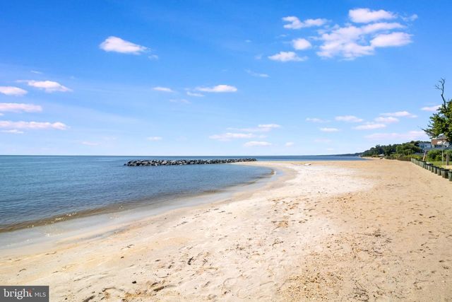 2818 BEACH DR, Huntingtown, MD 20639