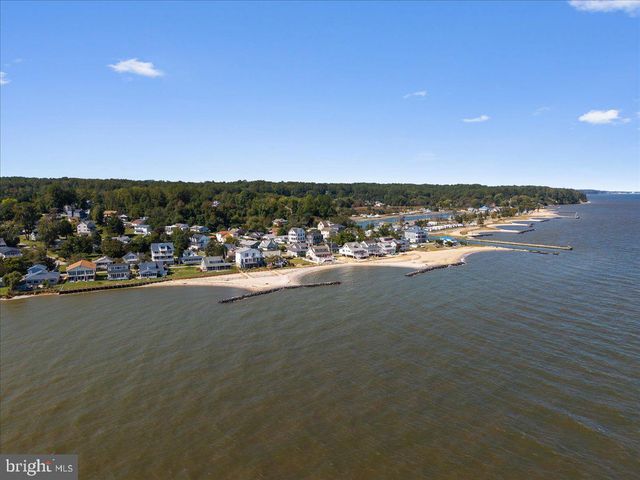 2818 BEACH DR, Huntingtown, MD 20639