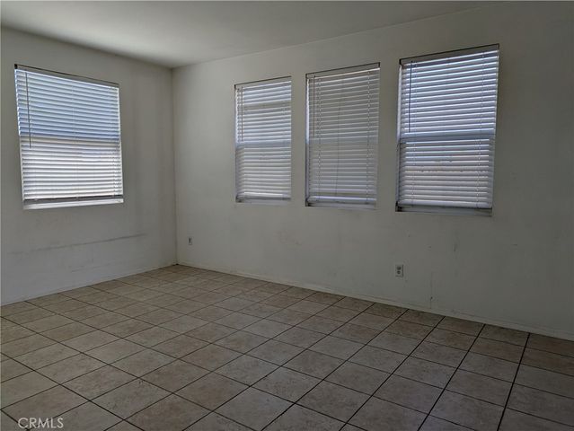 14285 Honeyhill Street, Victorville, CA 92394