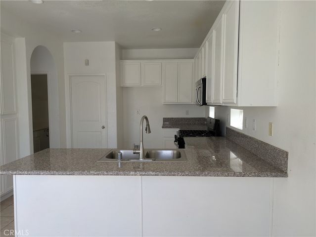 14285 Honeyhill Street, Victorville, CA 92394