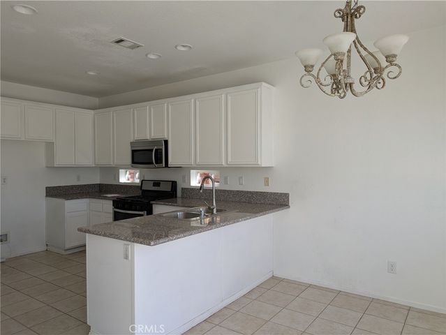 14285 Honeyhill Street, Victorville, CA 92394