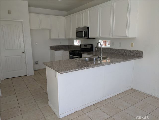 14285 Honeyhill Street, Victorville, CA 92394