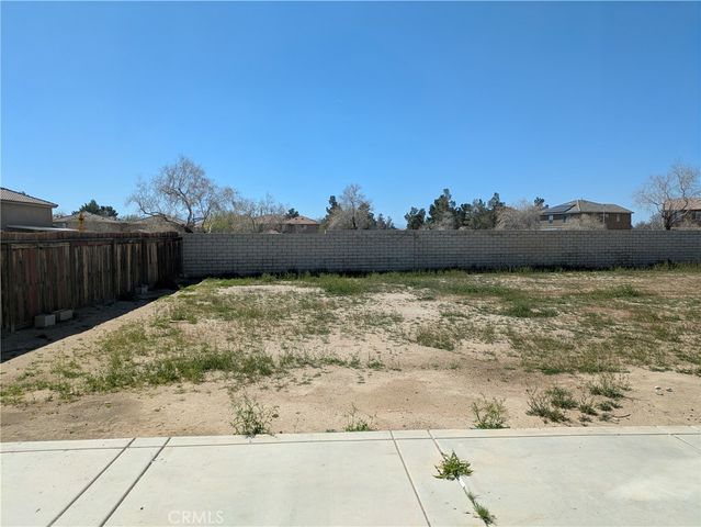 14285 Honeyhill Street, Victorville, CA 92394