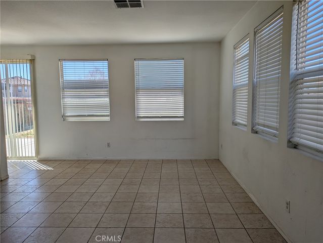 14285 Honeyhill Street, Victorville, CA 92394