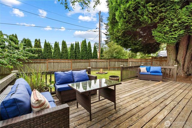 1 E McGill Avenue, Everett, WA 98208