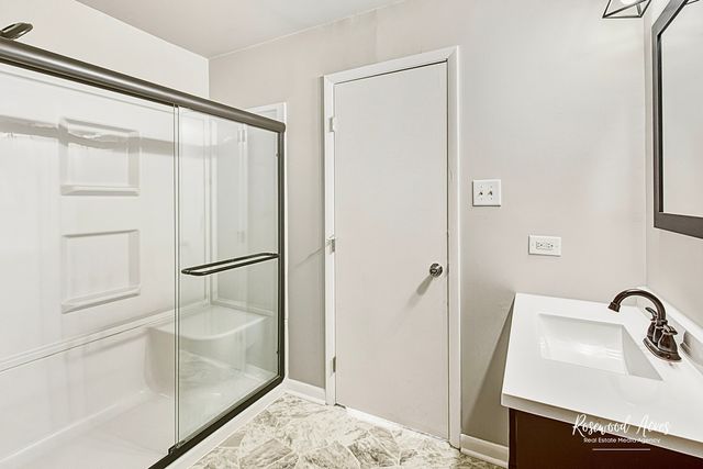 453 S Dearborn Avenue, Bradley, IL 60915