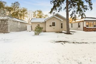 453 S Dearborn Avenue, Bradley, IL 60915