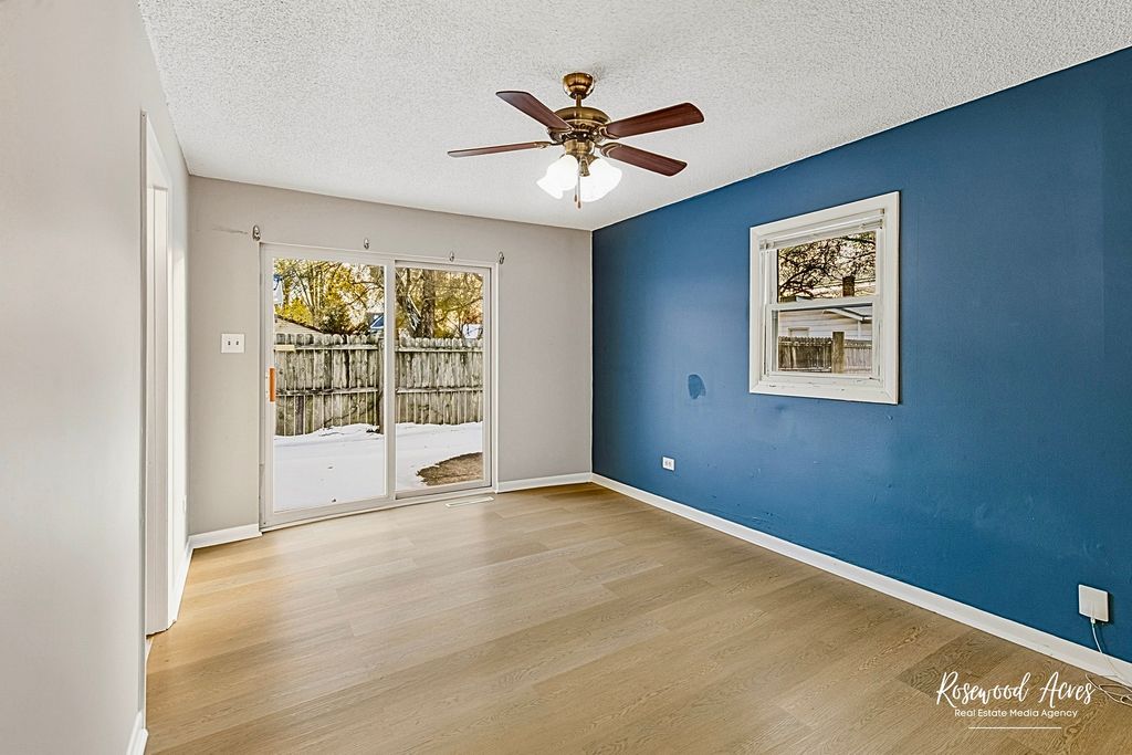 Image 15 of property listing at 453 S Dearborn Avenue, Bradley, IL 60915