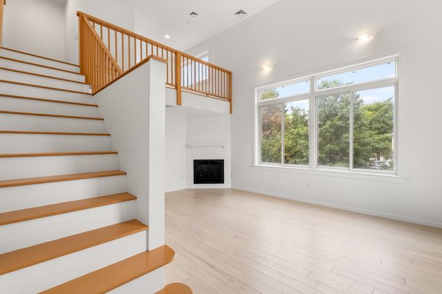 24 Glenwood Avenue 3, Walpole, MA 02081