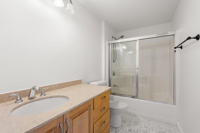 24 Glenwood Avenue 3, Walpole, MA 02081