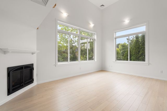 24 Glenwood Avenue 3, Walpole, MA 02081
