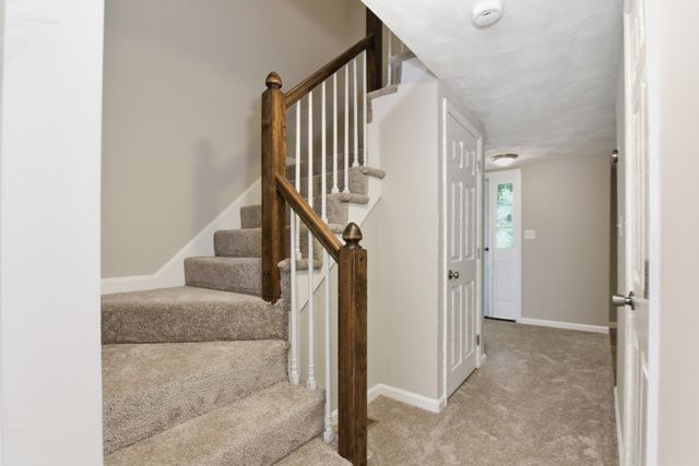 126 Patrick Rd 126, Tewksbury, MA 01876