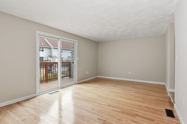126 Patrick Rd 126, Tewksbury, MA 01876